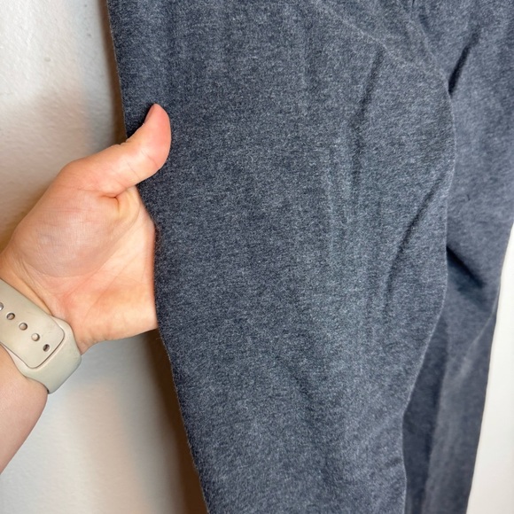 Aritzia TNA Heathered Gray Leggings - Picture 8 of 8